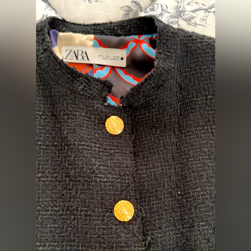 Zara Black Textured Blazer with Gold Accents - Picture 7 of 10